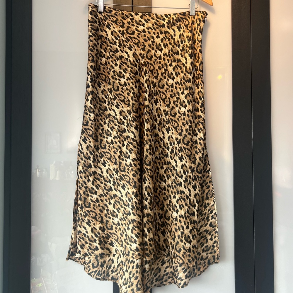 Animal print satin midi skirt with slit on sides